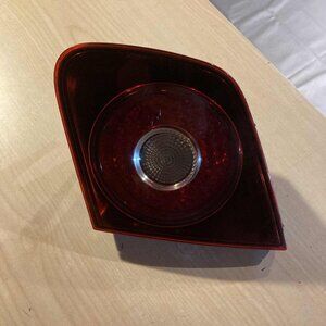 2008-2010 Volkswagen Jetta Sedan Right Passenger Inner Tail Light Oem